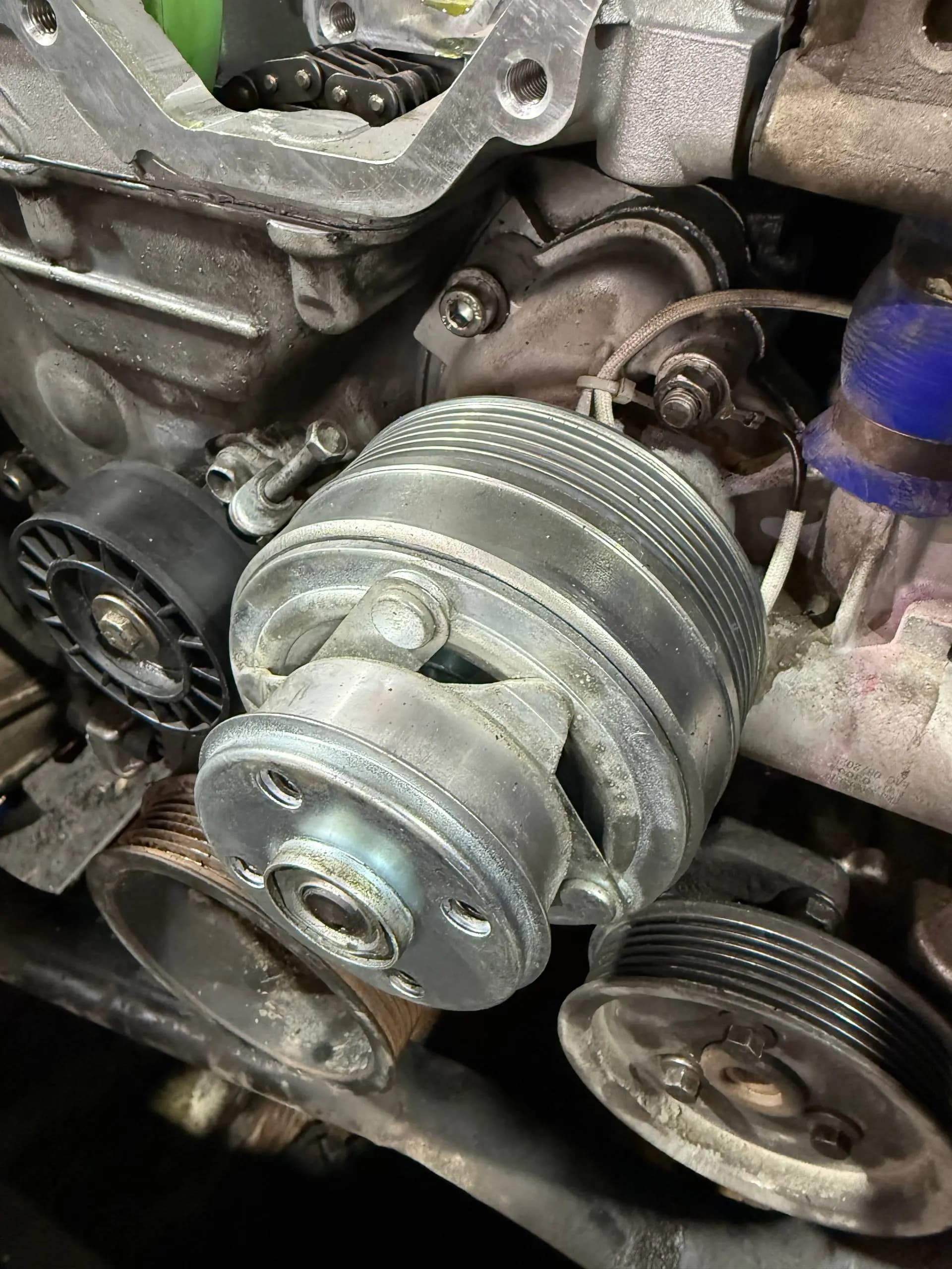 Замена водяного насоса ЗМЗ-405 ЕВРО-2 с электромуфтой